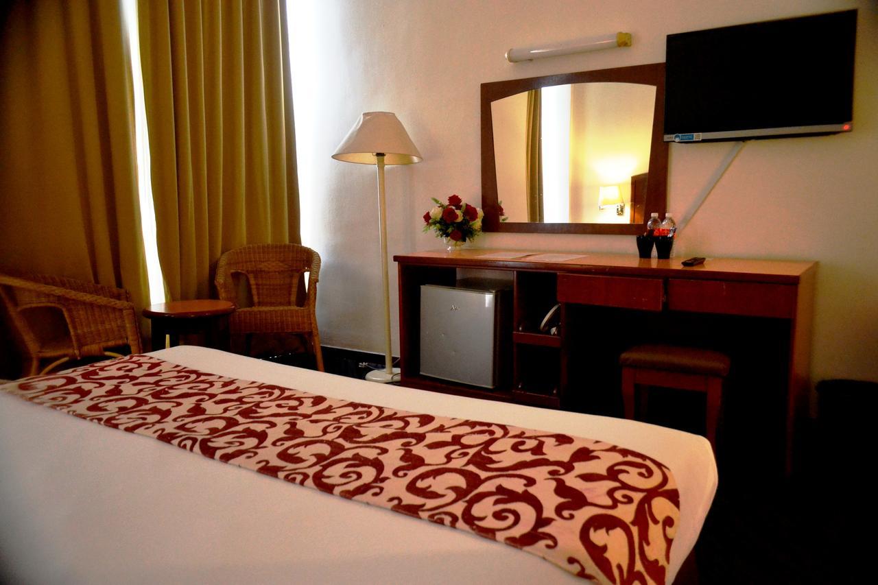 Hotel Caliber Куала-Лумпур Экстерьер фото