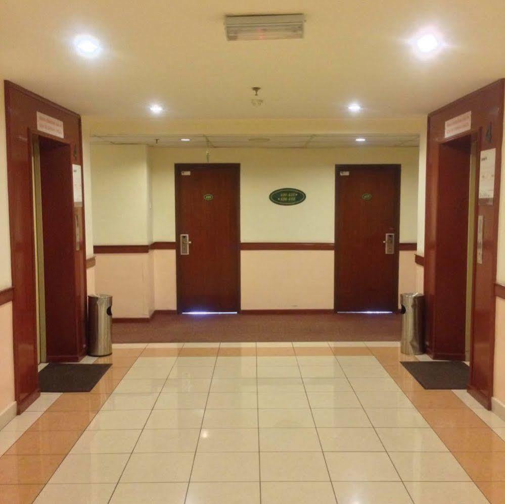 Hotel Caliber Куала-Лумпур Экстерьер фото