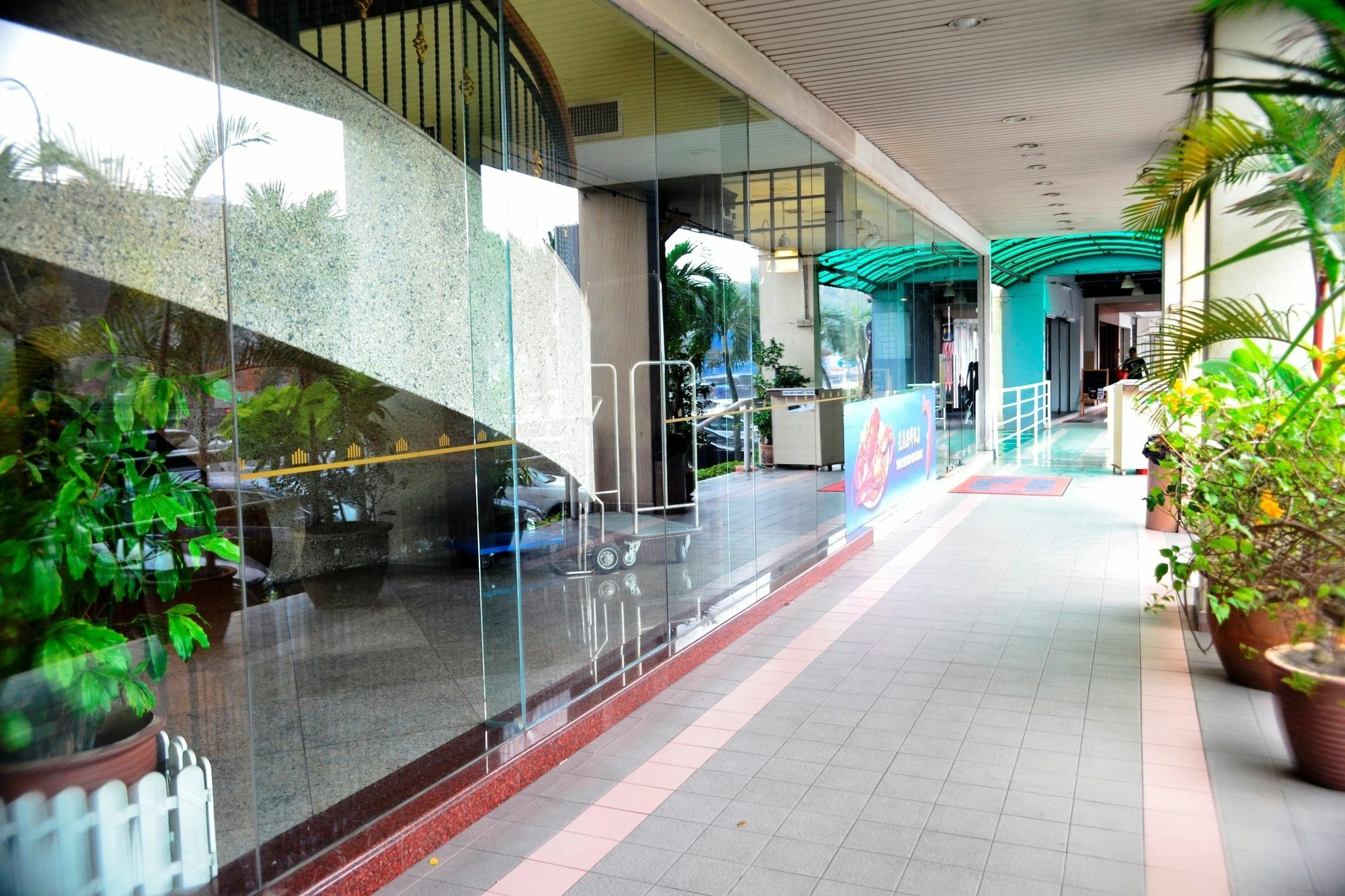 Hotel Caliber Куала-Лумпур Экстерьер фото